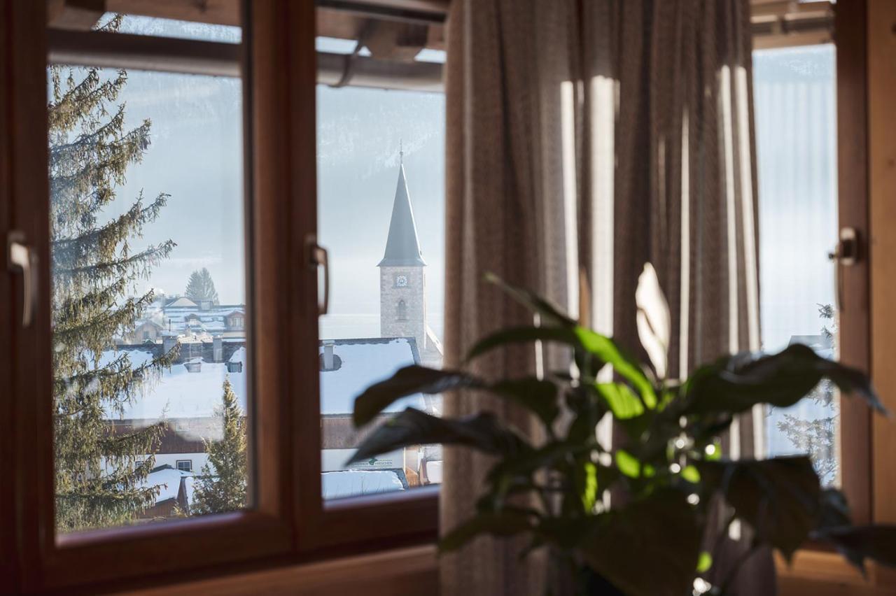 Altes Pfarrhaus Apartment Алтаусзее Екстериор снимка