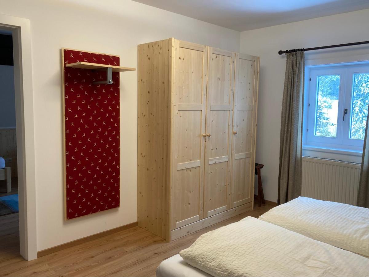 Altes Pfarrhaus Apartment Алтаусзее Екстериор снимка